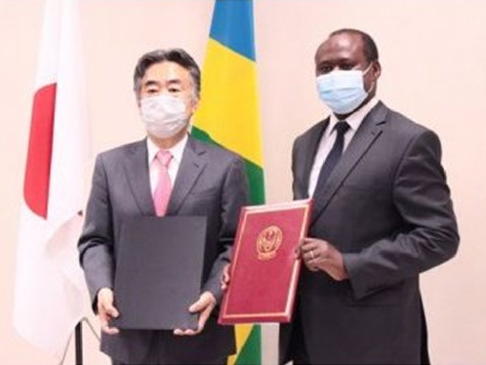 [Translate to Japanese:] 